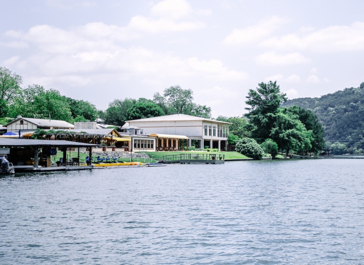 Lake Austin Staycations: For Your First Time 1