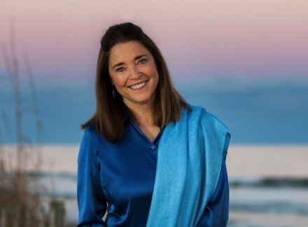 ASTER AFTER DARK | FOR THE LOVE OF BOOKS WINE & CHEESE CHAT | GUEST AUTHOR MARY ALICE MONROE 2