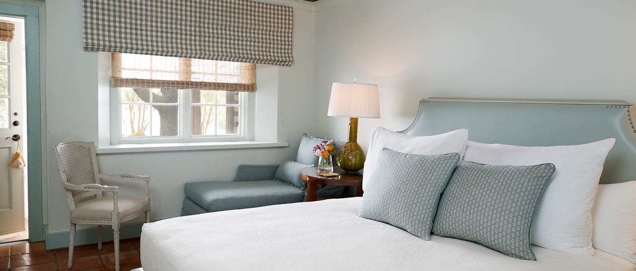 California King Bed in the Luxury Garden room