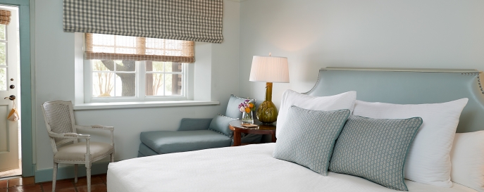 California King Bed in the Luxury Garden room