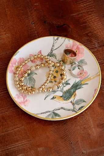Make your own jewelry and trinket tray